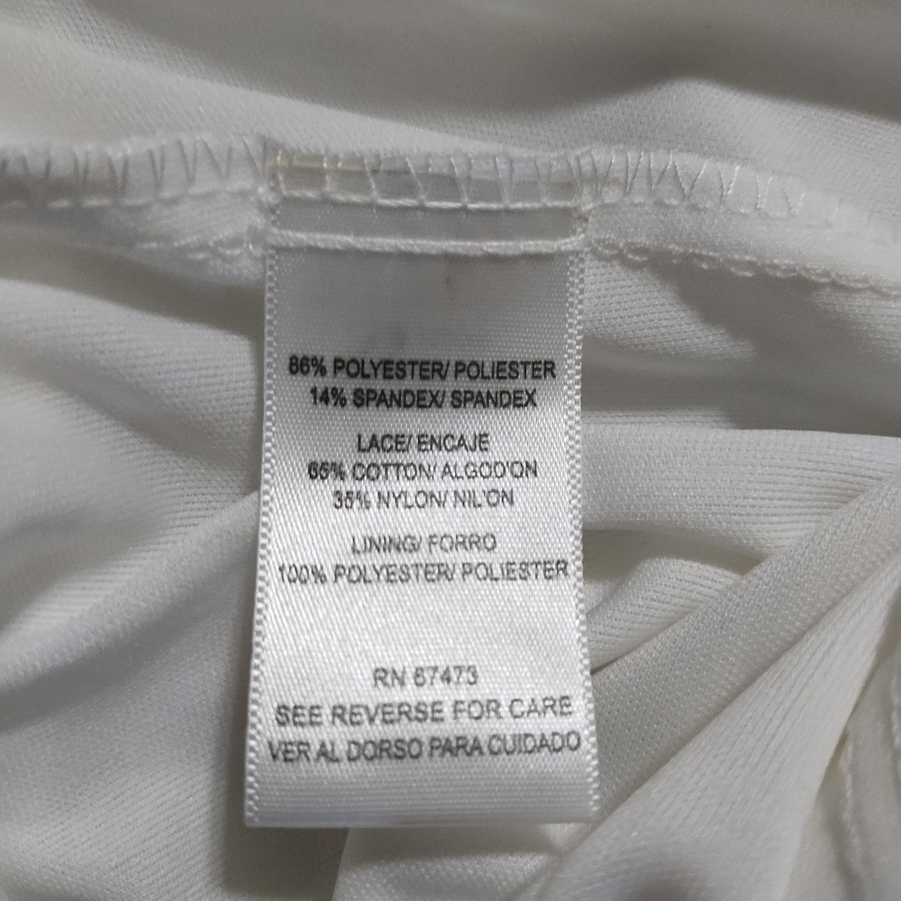 A line white textured dress - Picture 8 of 10